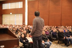 Ahmet Şerif İzgören “Süpermen Türk Olsaydı” Seminerleri